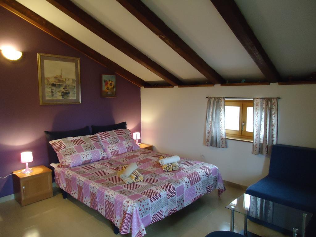 Studio Apartment Nera Rovinj Room photo